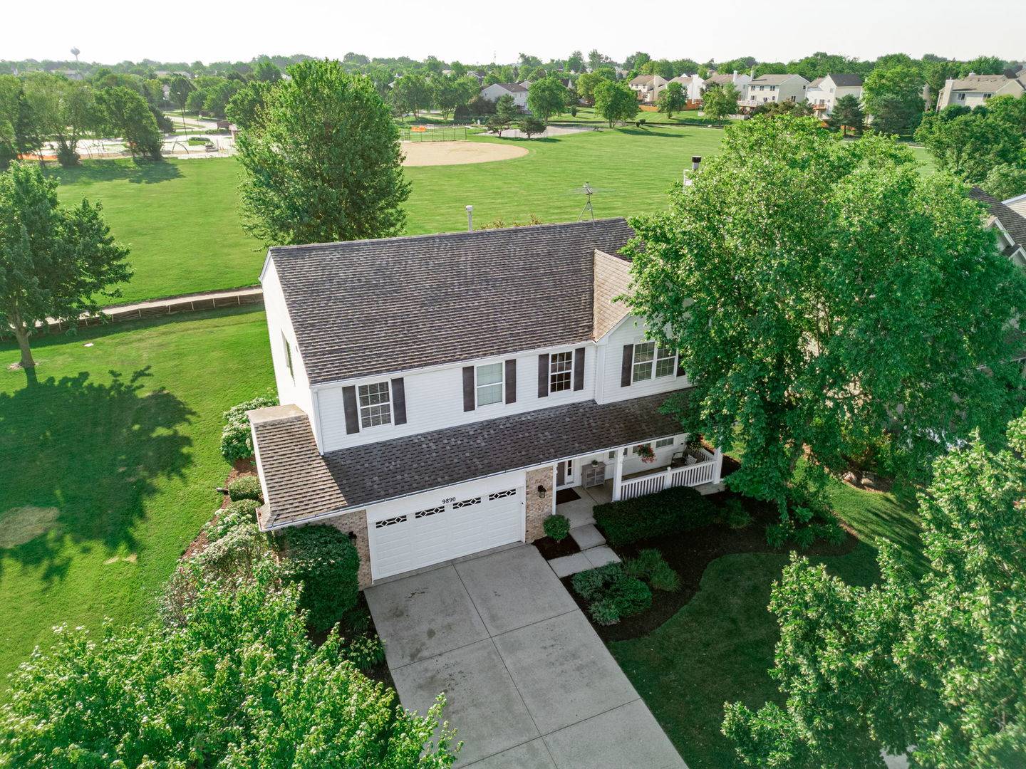 Huntley, IL 60142,9890 Riverside DR