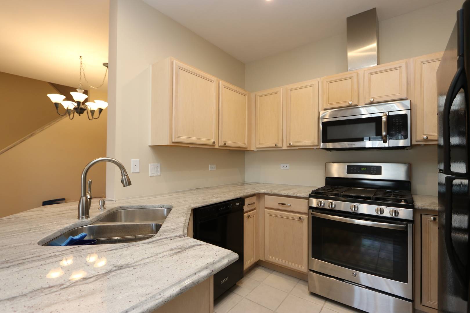 Lake Bluff, IL 60044,3333 STRATFORD CT #3E