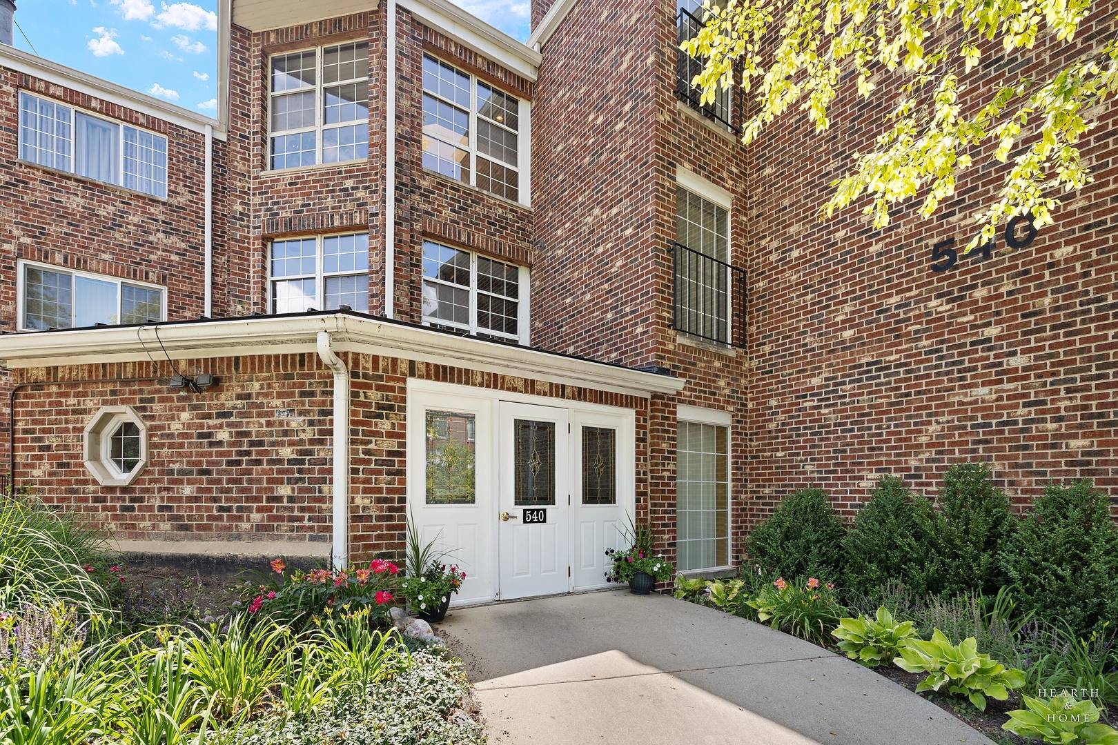 Elk Grove Village, IL 60007,540 Biesterfield RD #213