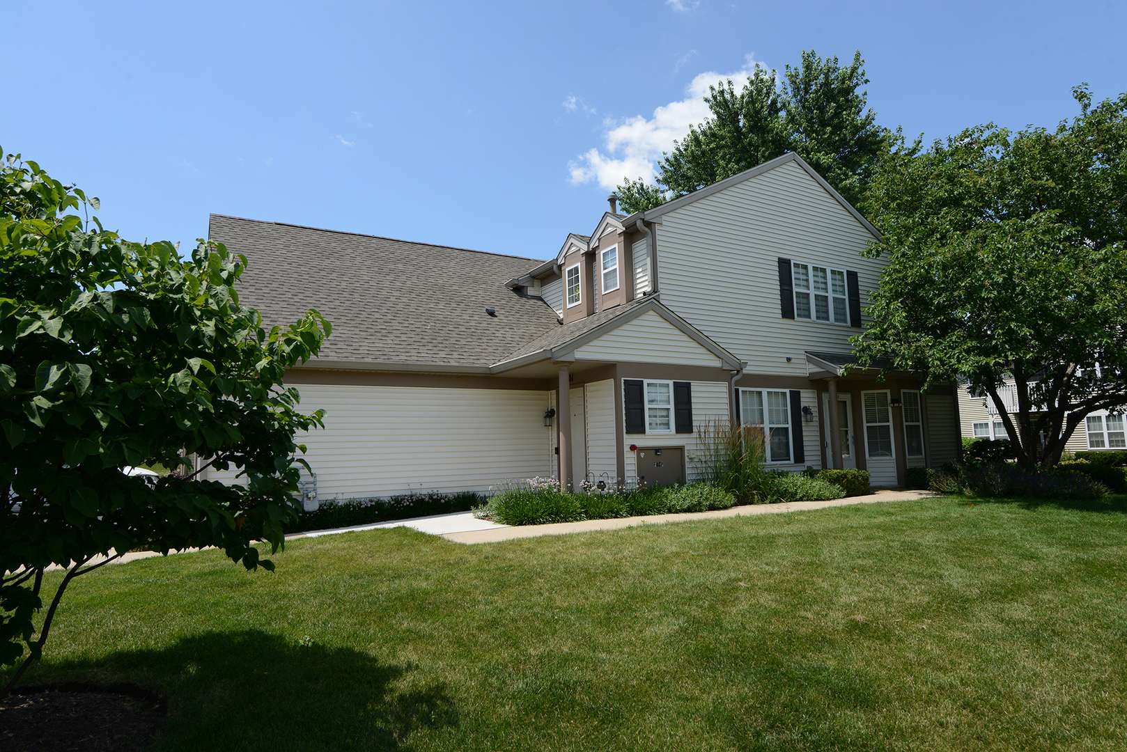 Naperville, IL 60564,2435 Sheehan DR #201