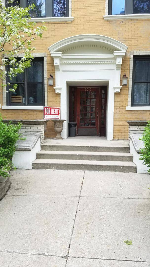 Chicago, IL 60640,830 W LELAND AVE #101