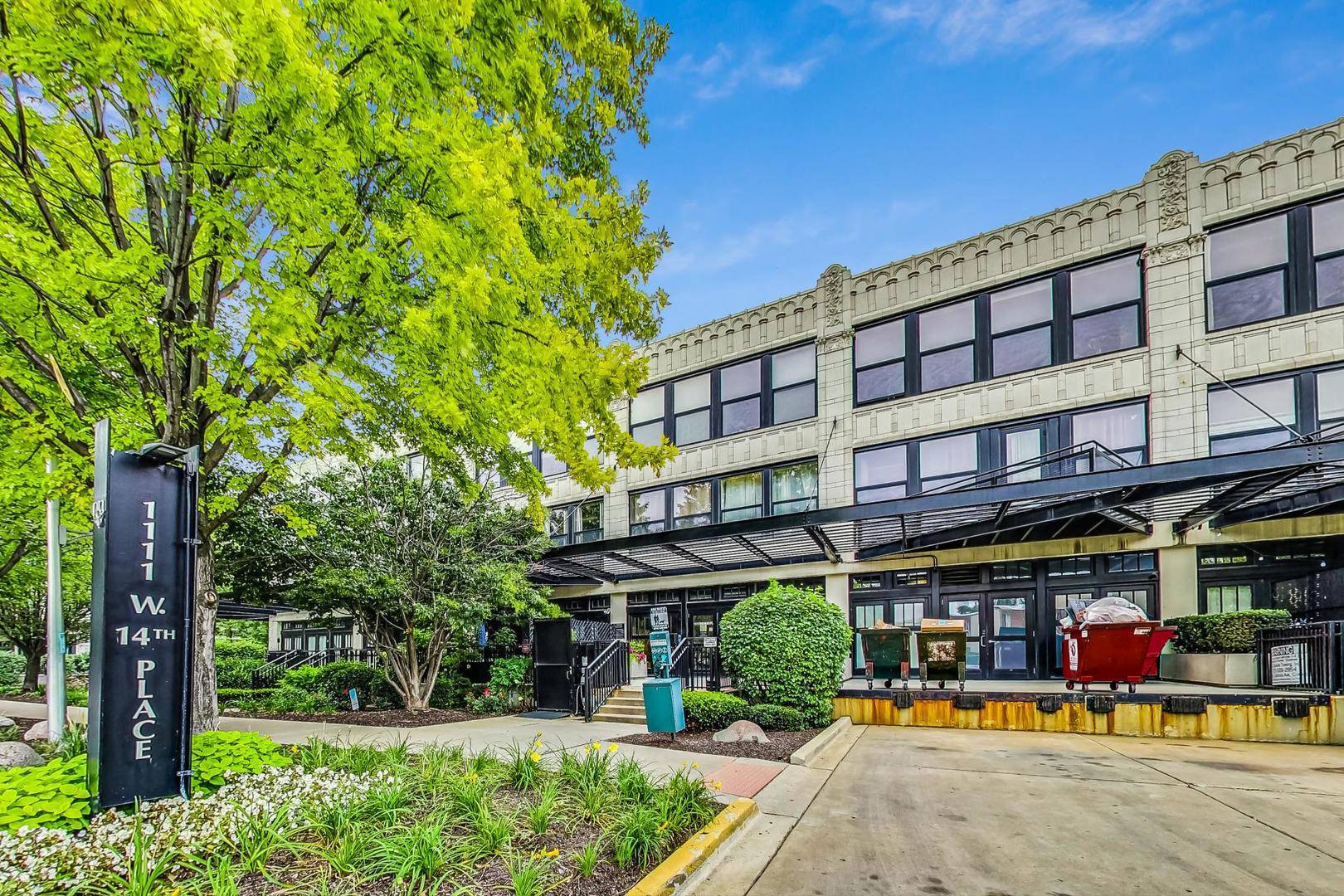 Chicago, IL 60608,1111 W 14TH PL #328