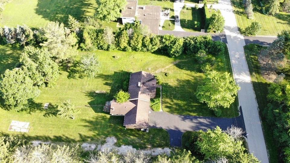Green Oaks, IL 60048,1270 Benson LN