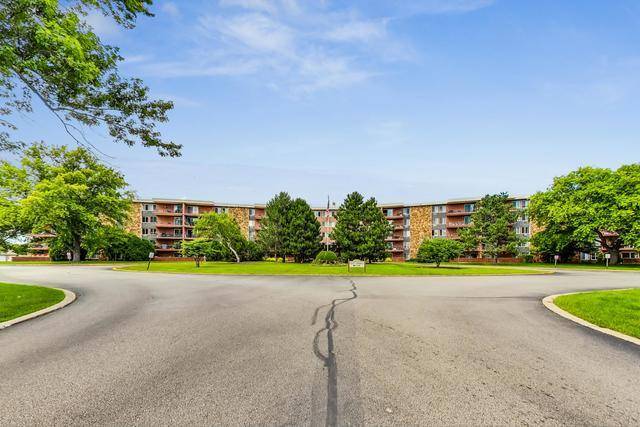 Prospect Heights, IL 60070,16 E Old Willow RD #431S