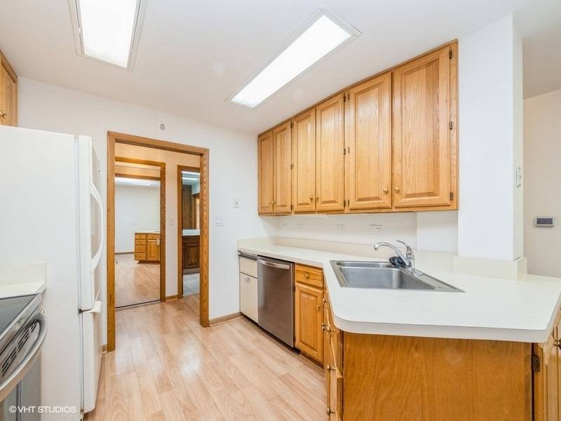 Des Plaines, IL 60016,960 S River RD #601
