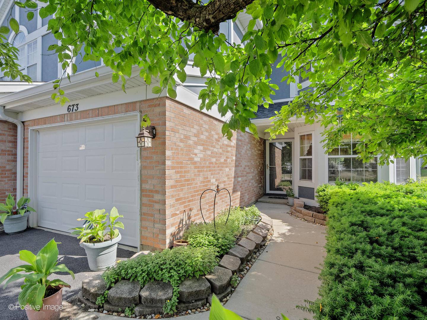 Carol Stream, IL 60188,673 Kingsbridge DR