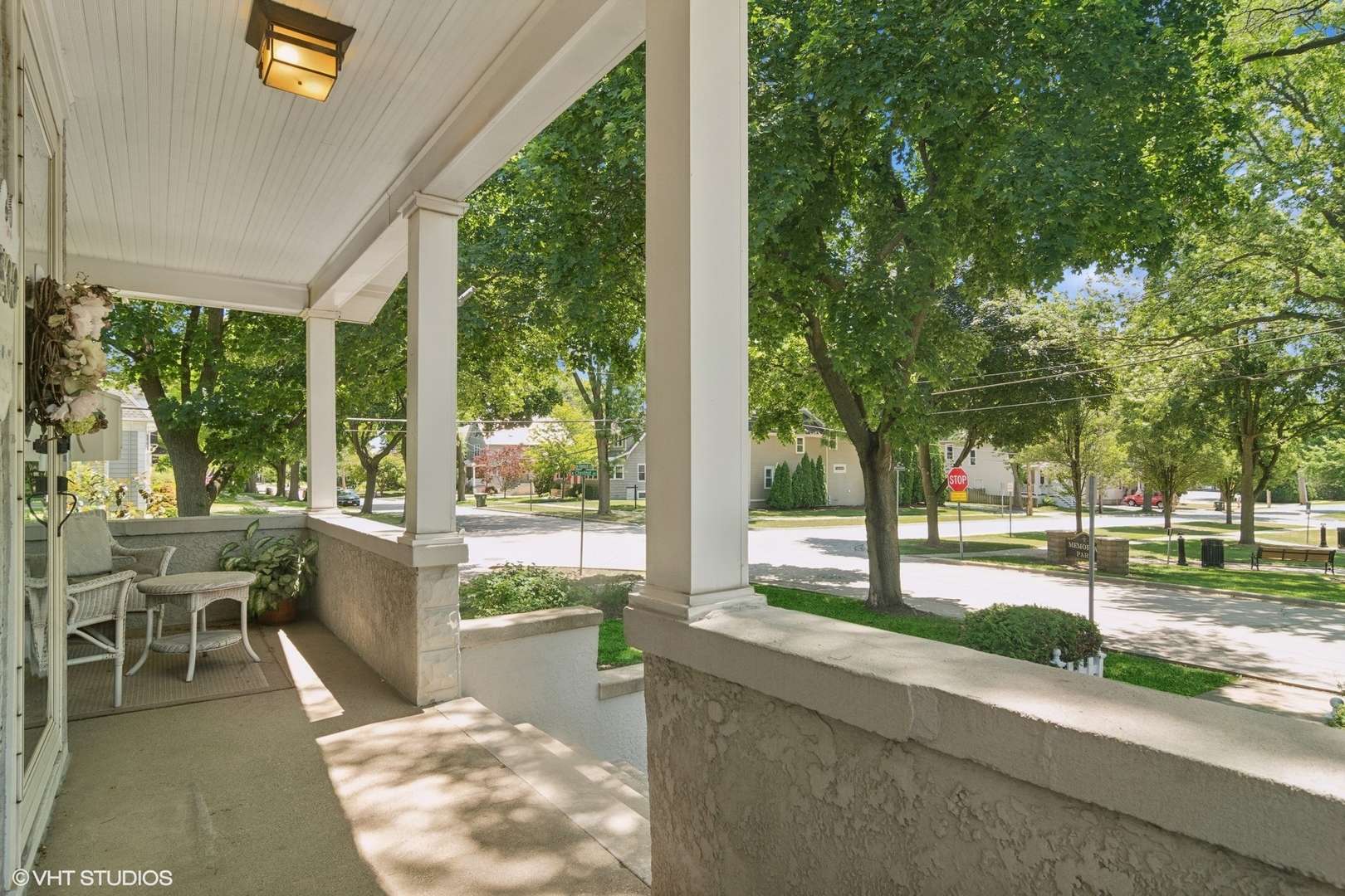Arlington Heights, IL 60004,300 W Fremont ST