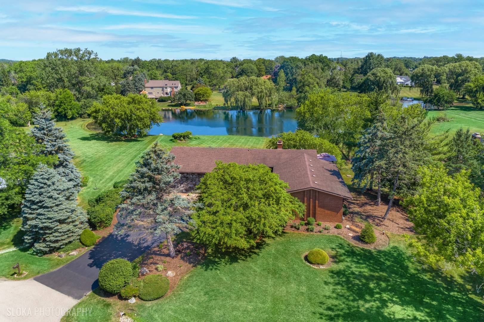 Deer Park, IL 60010,104 Lois LN