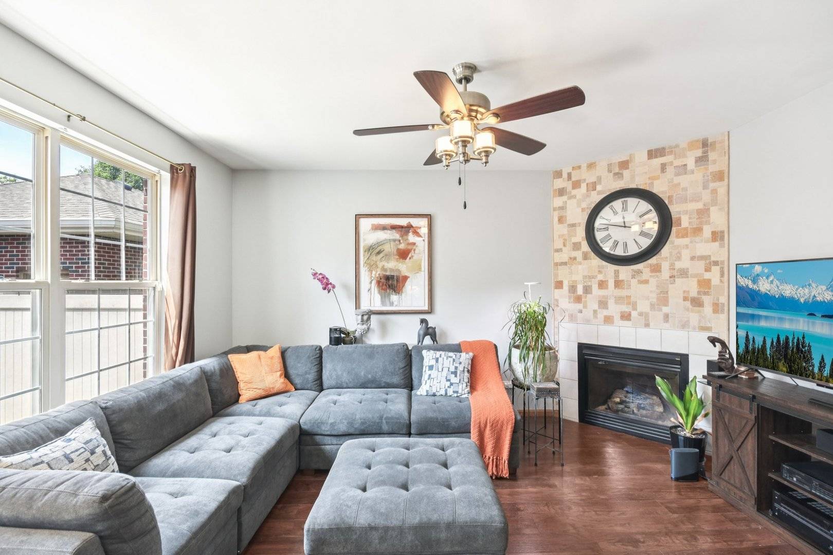 Tinley Park, IL 60477,18541 Dearborn CT