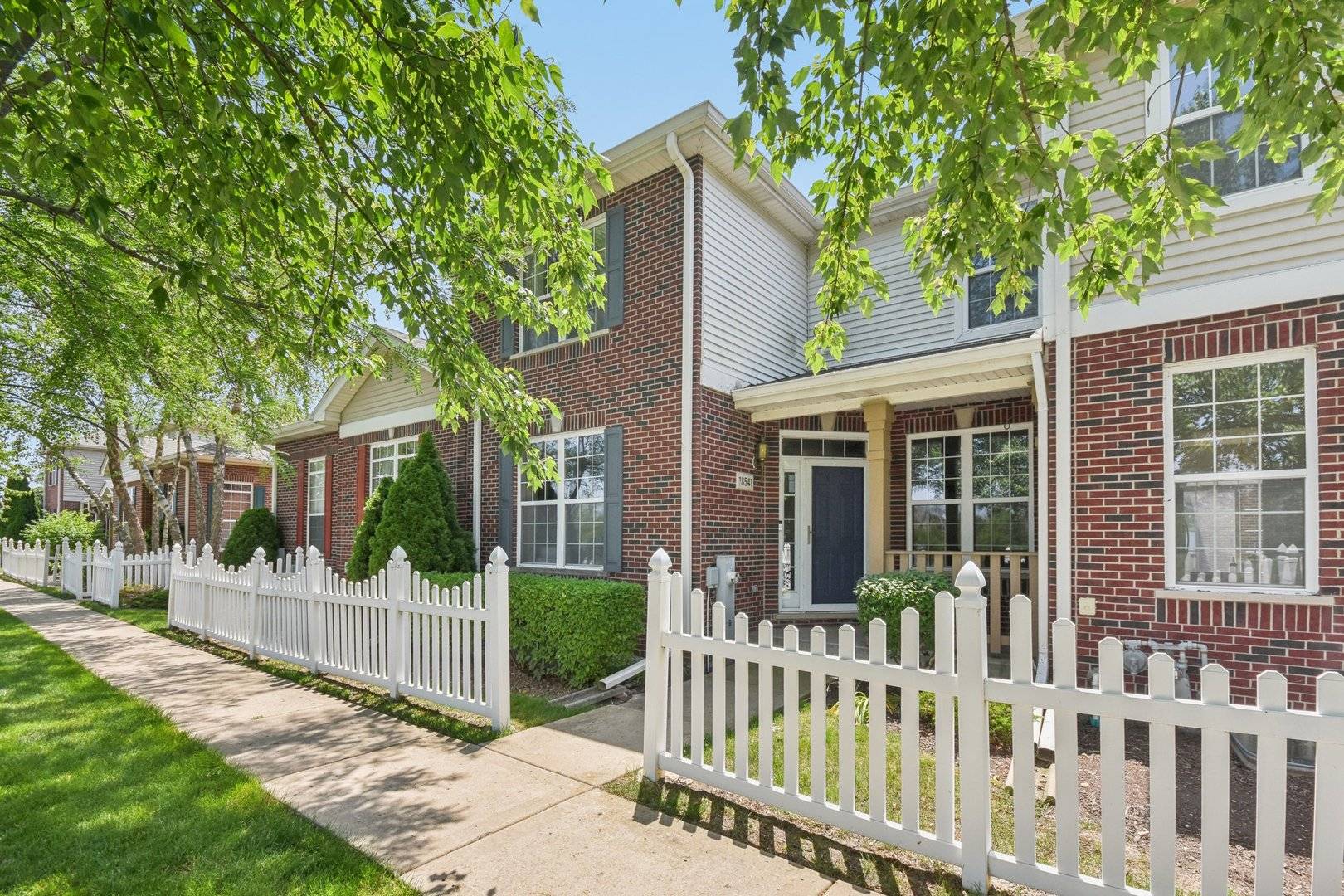 Tinley Park, IL 60477,18541 Dearborn CT