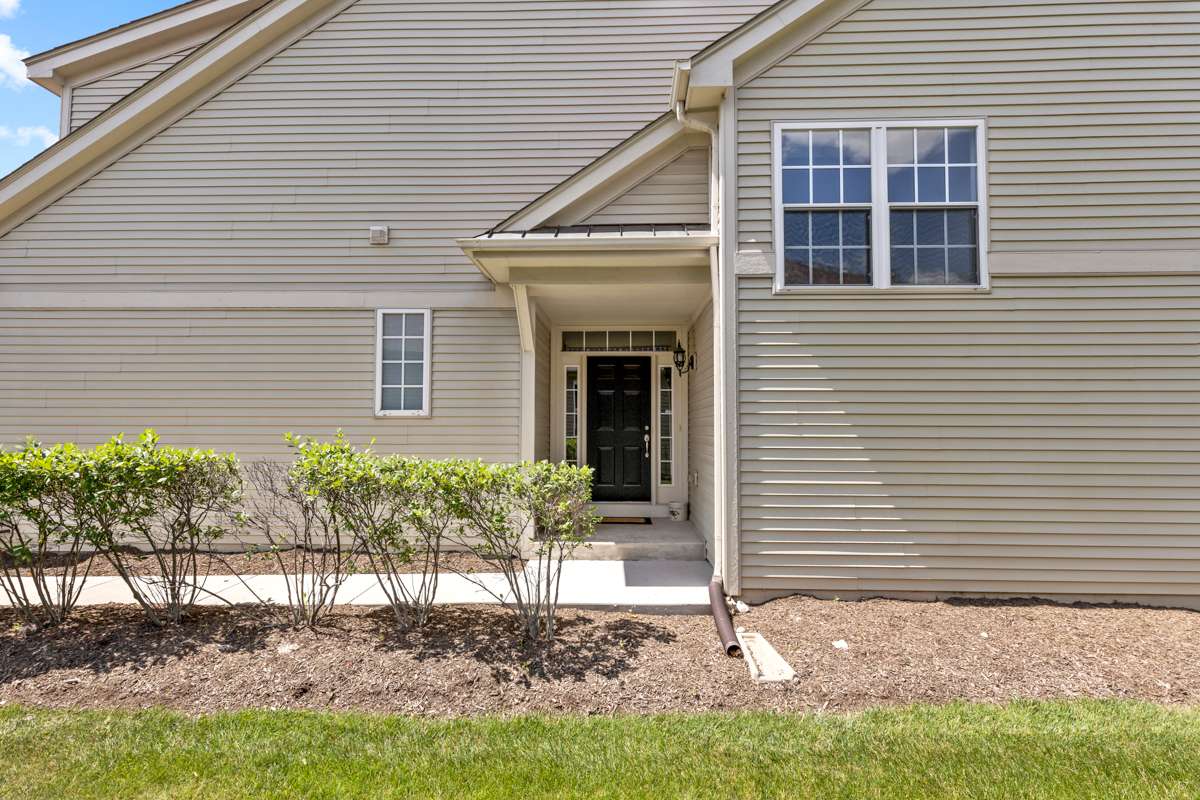 Oswego, IL 60543,846 Colchester DR