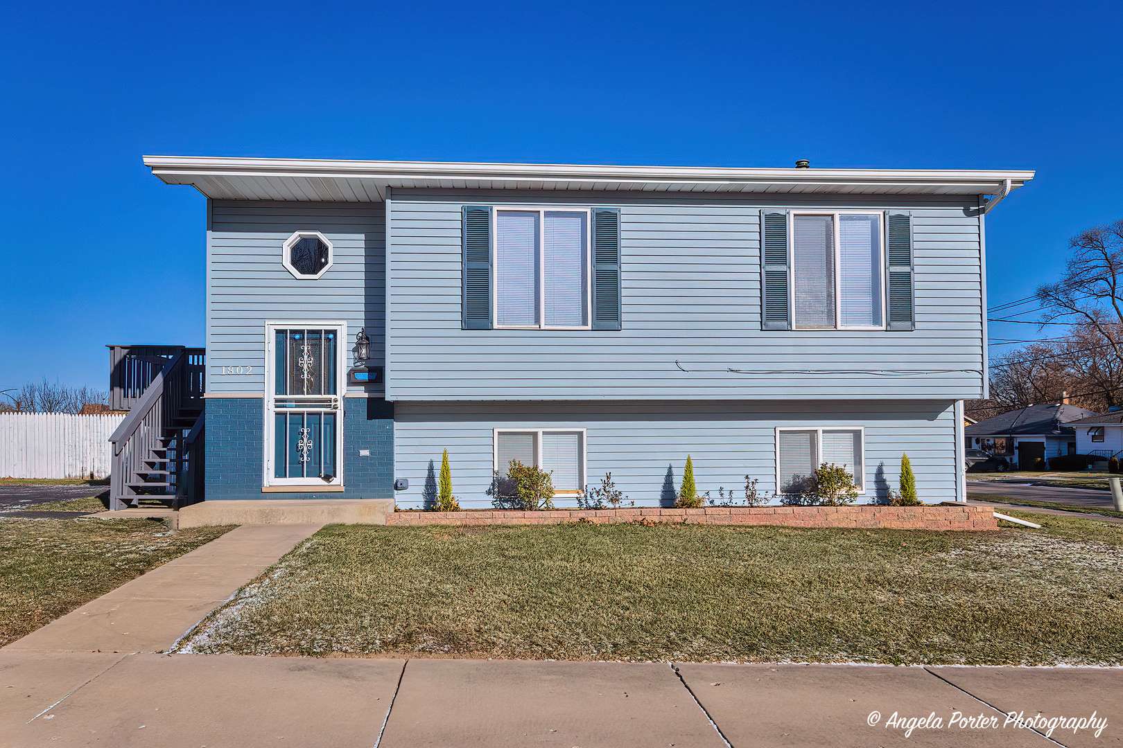 Waukegan, IL 60085,1802 11 ST