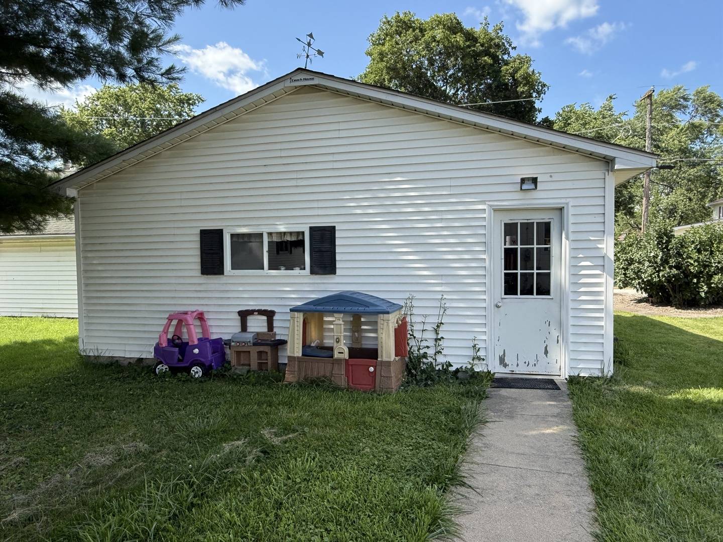 Dwight, IL 60420,310 E Chippewa ST