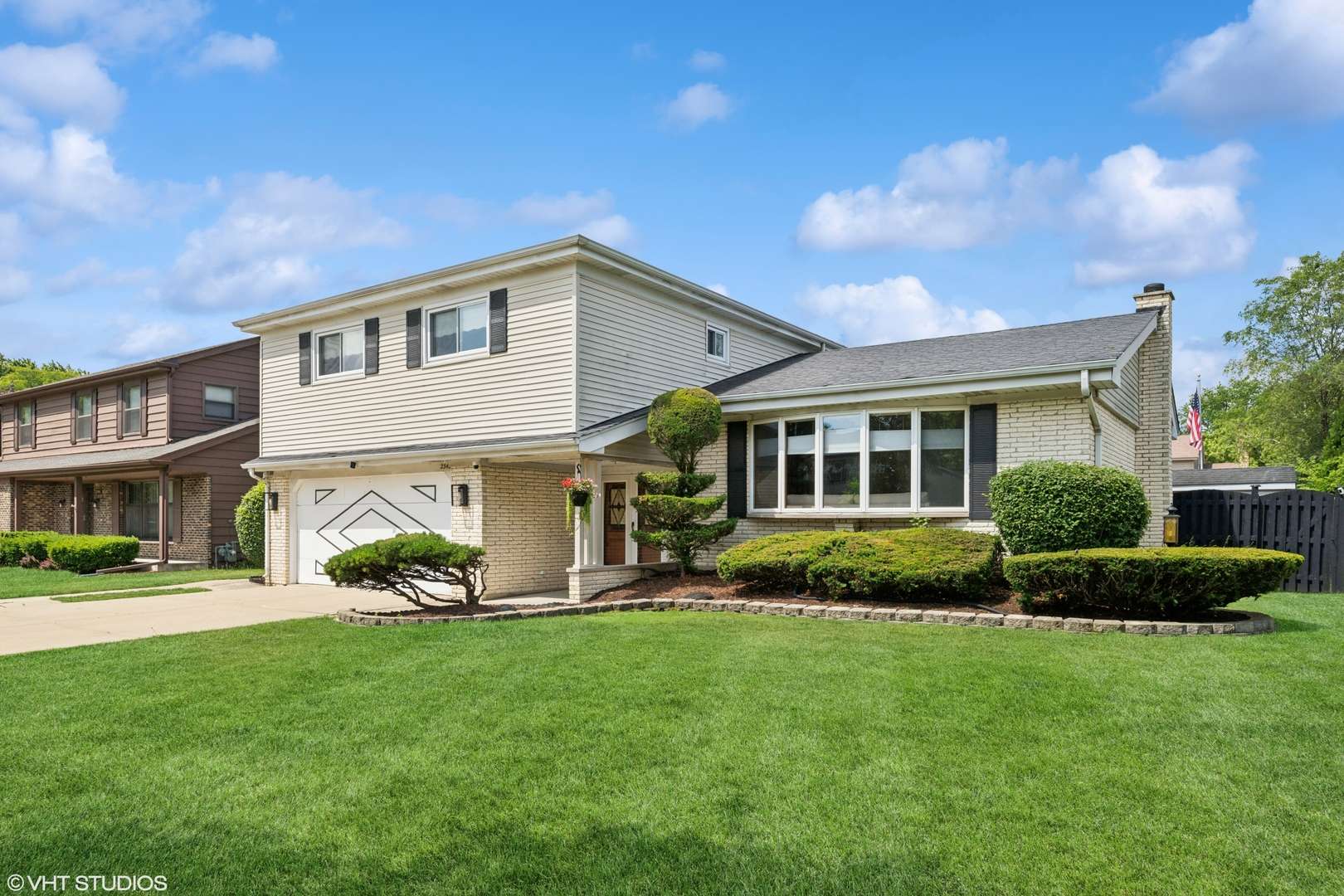 Arlington Heights, IL 60005,2342 S Shag Bark TRL