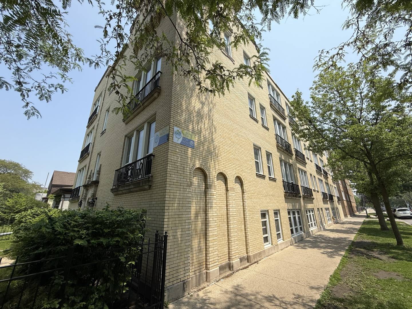 Chicago, IL 60625,4901 N Christiana AVE #12