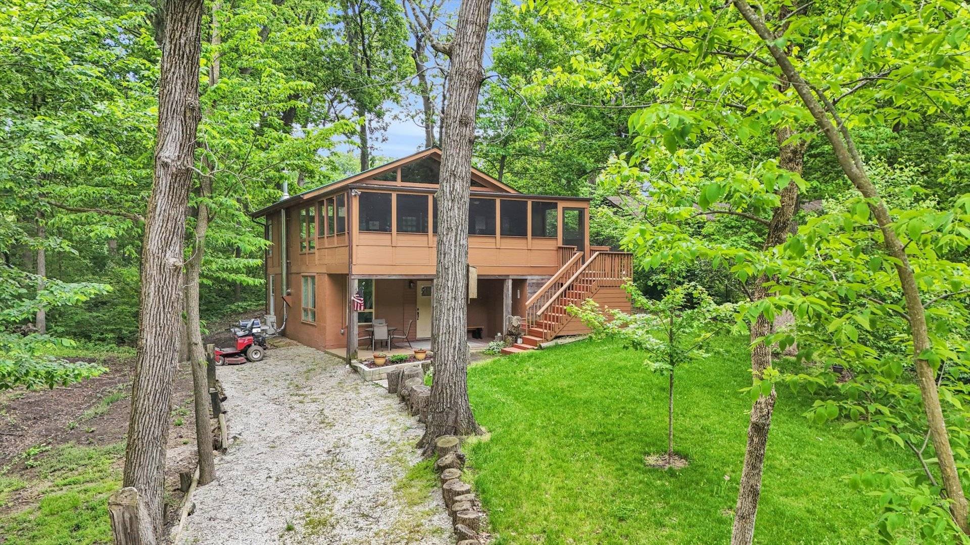 Loda, IL 60948,131 Shawnee LN