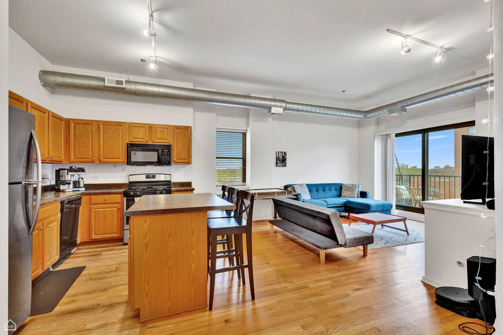 Chicago, IL 60615,1000 E 53rd ST #501