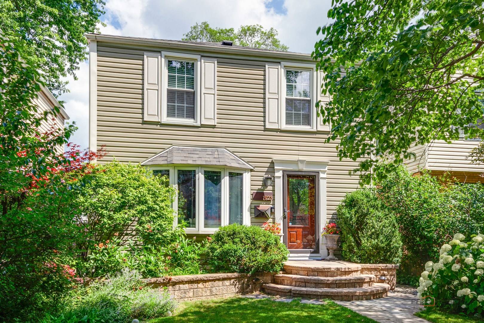 Evanston, IL 60202,1923 Warren ST