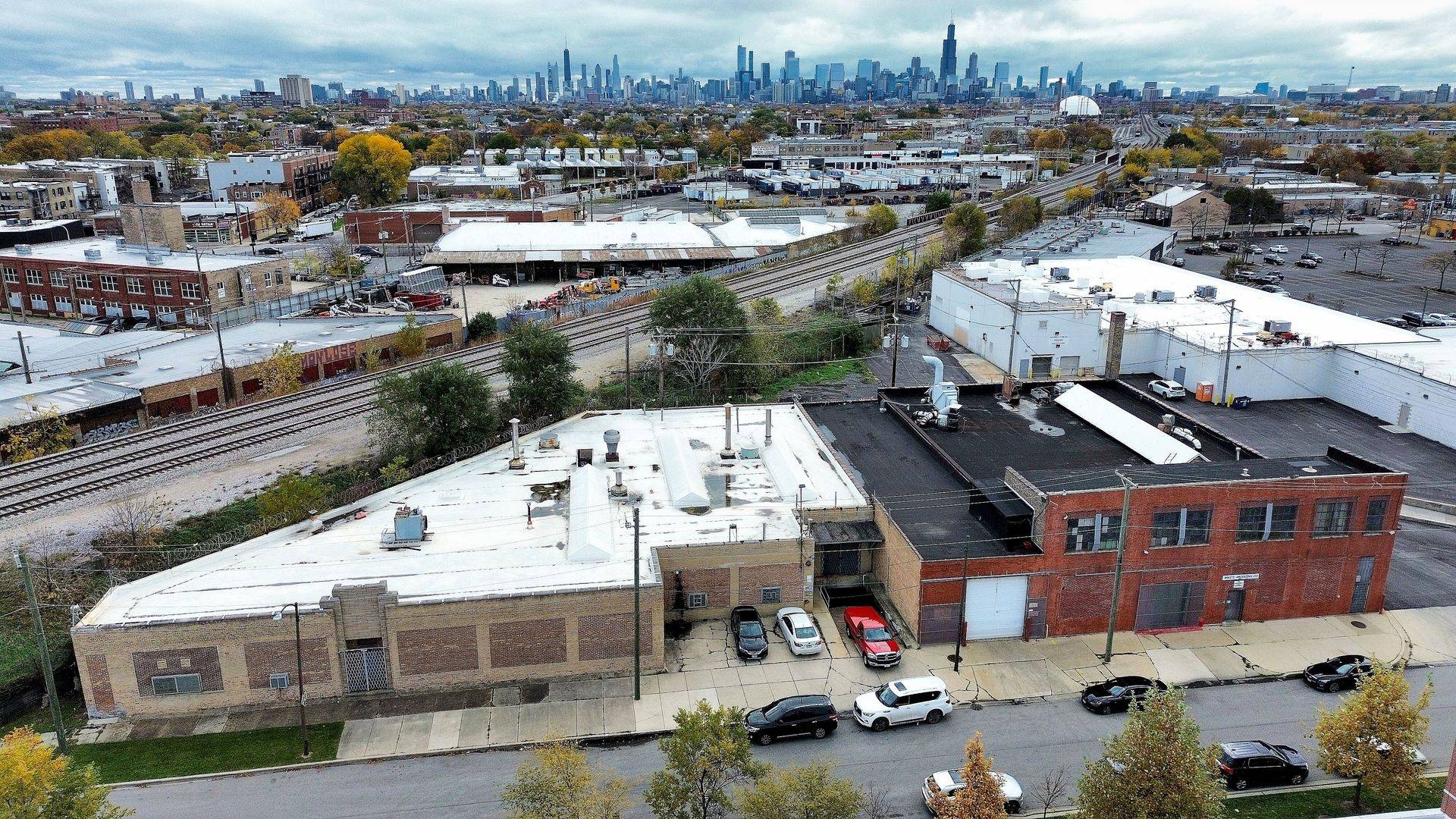 Chicago, IL 60651,859 N Spaulding AVE