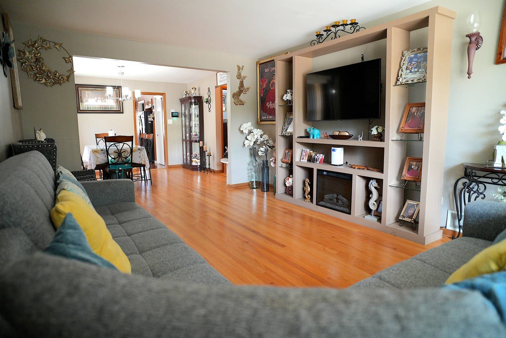 Berkeley, IL 60163,1428 1/2 N ASHBEL AVE