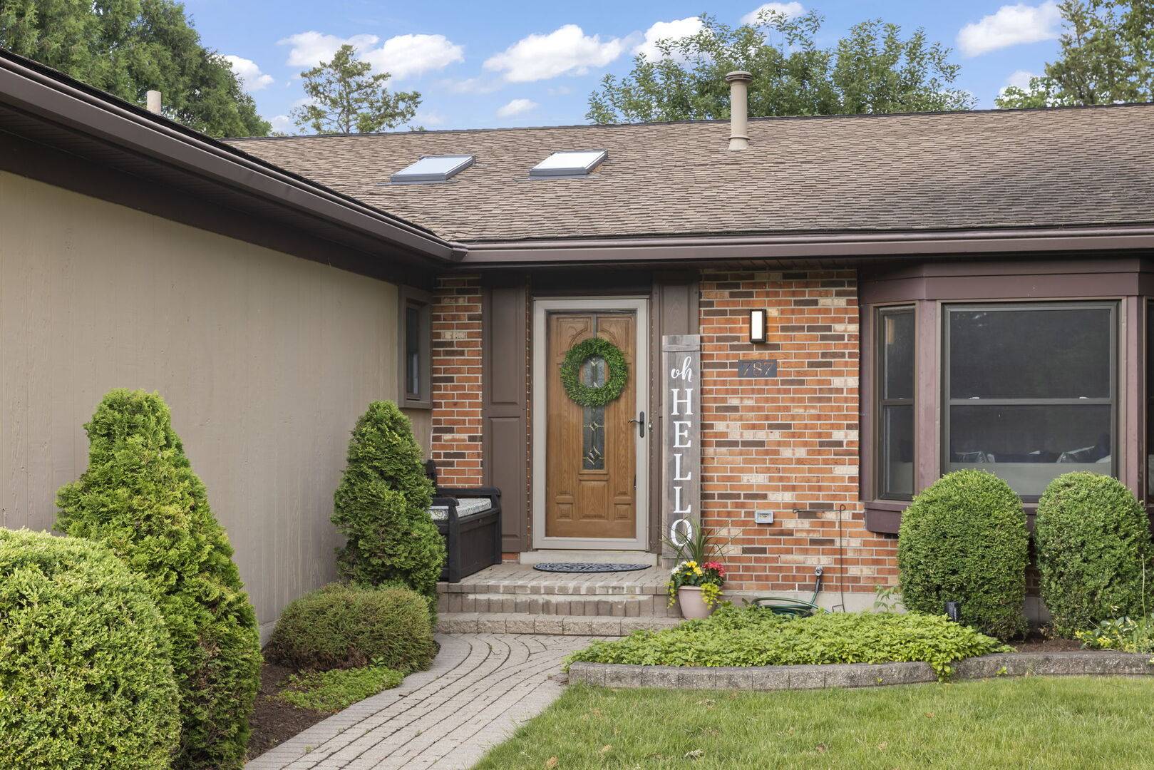 Elk Grove Village, IL 60007,787 Bluejay CIR