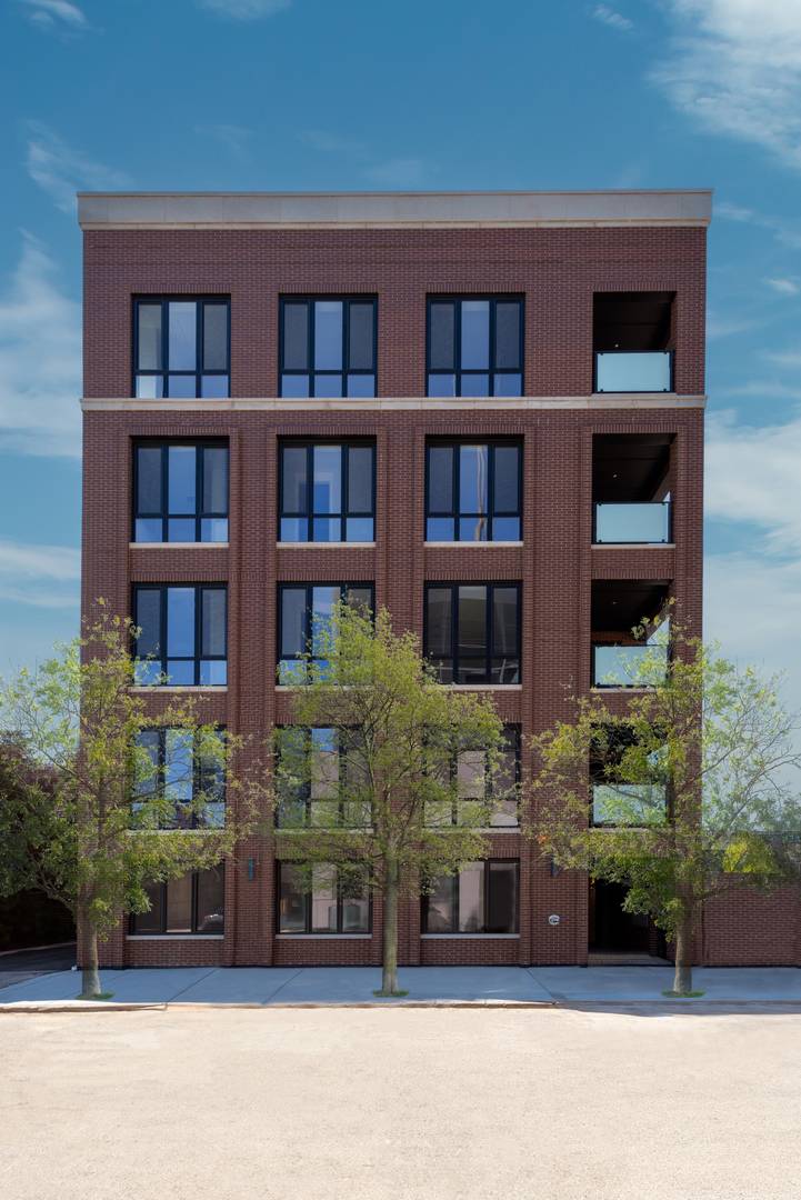 Chicago, IL 60607,116 N Willard CT #302