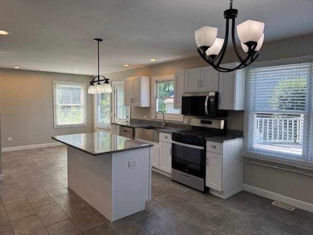 Lakemoor, IL 60051,425 Northlake RD