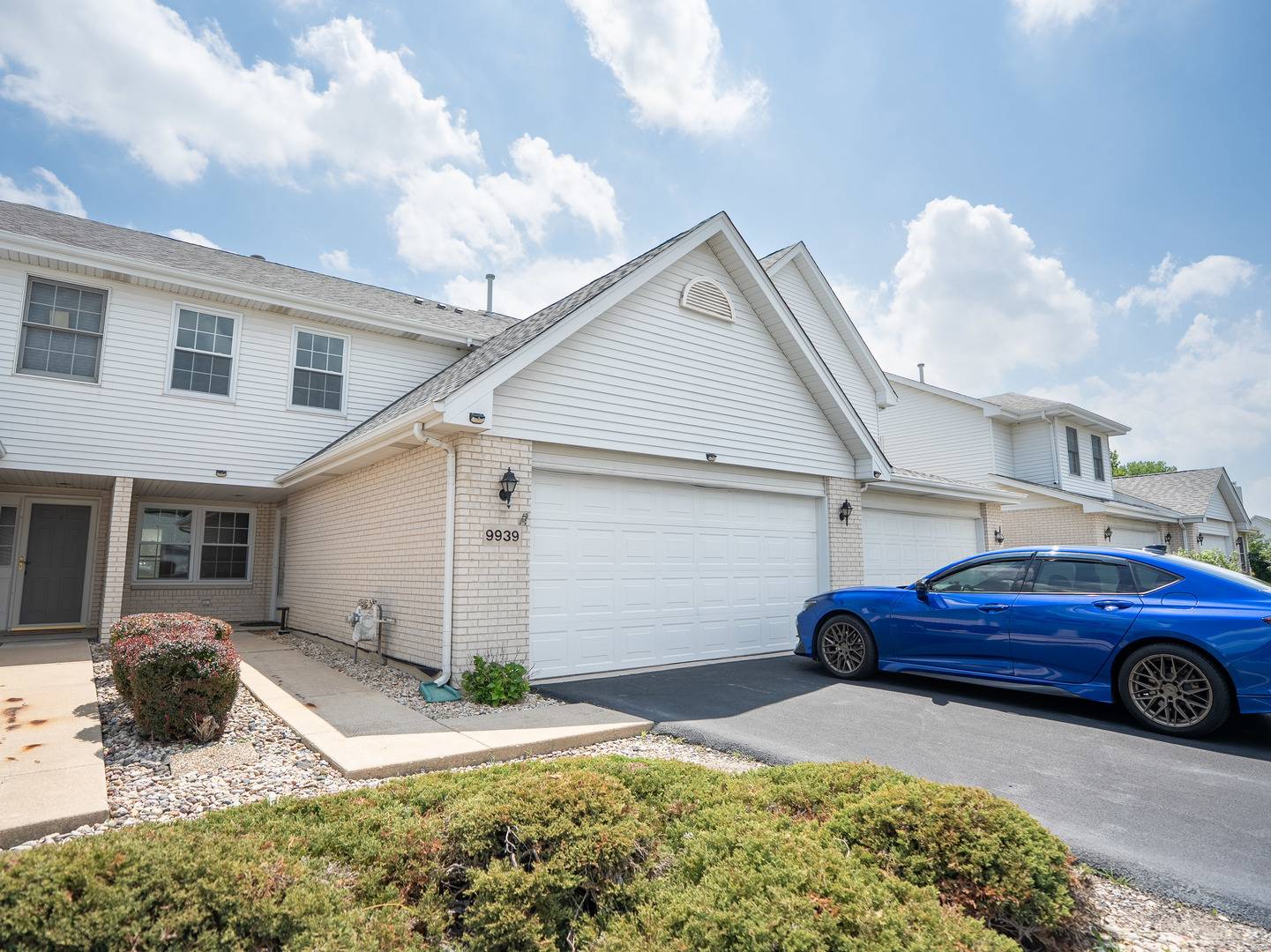 Orland Park, IL 60462,9939 CONSTITUTION CT