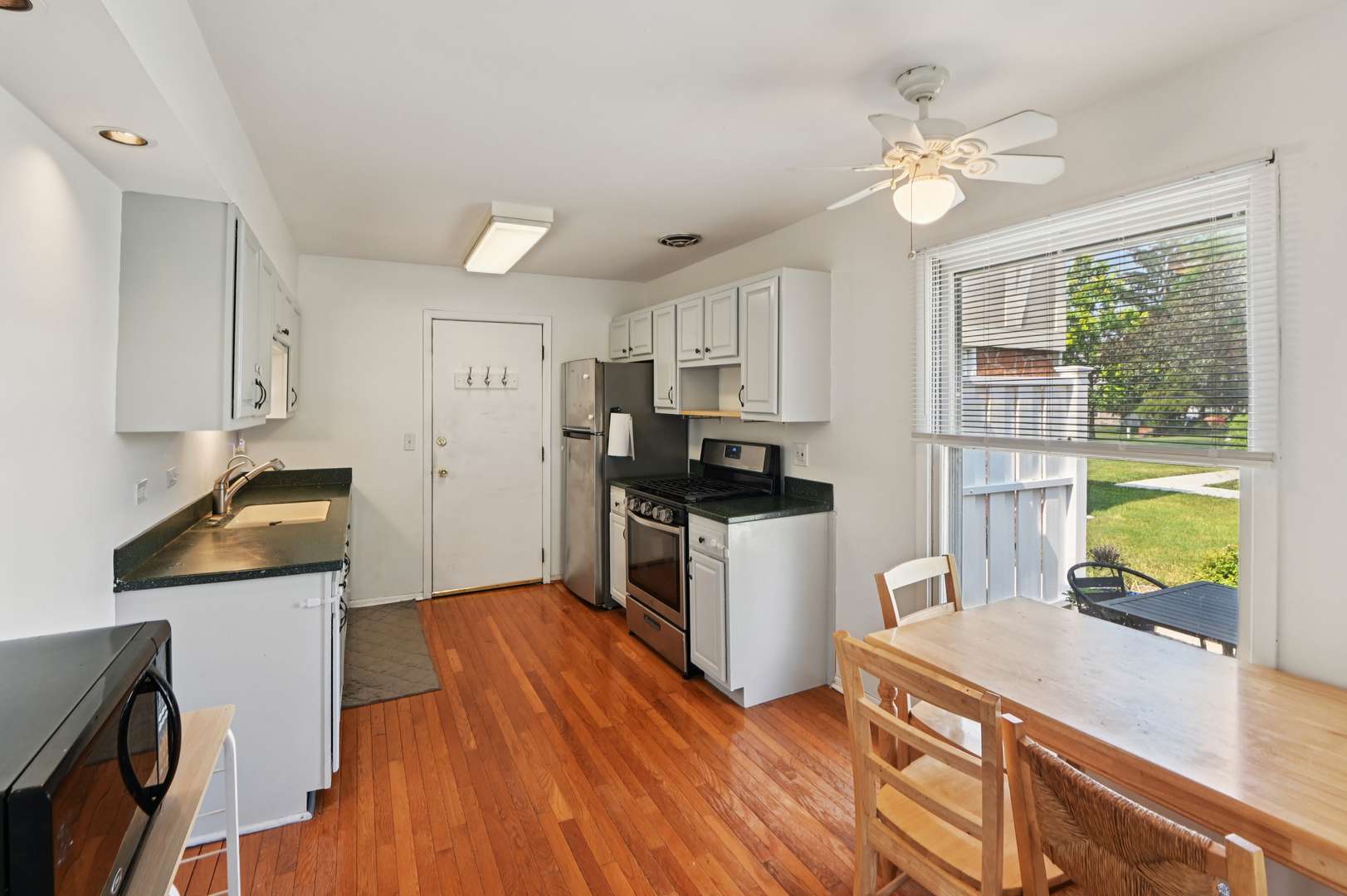 Schaumburg, IL 60193,226 Nantucket Hbr #226