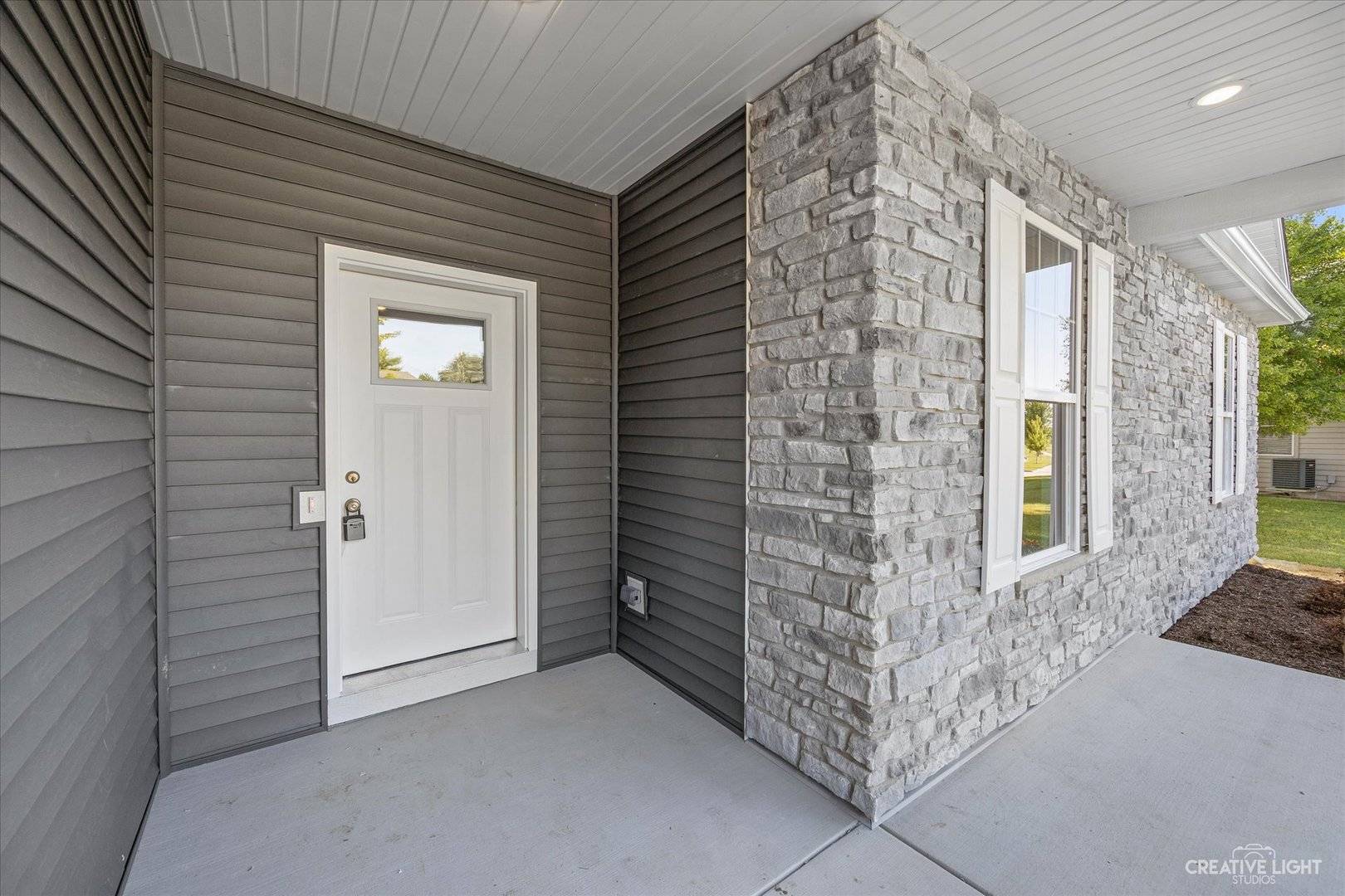 Dekalb, IL 60115,3428 Comstock AVE