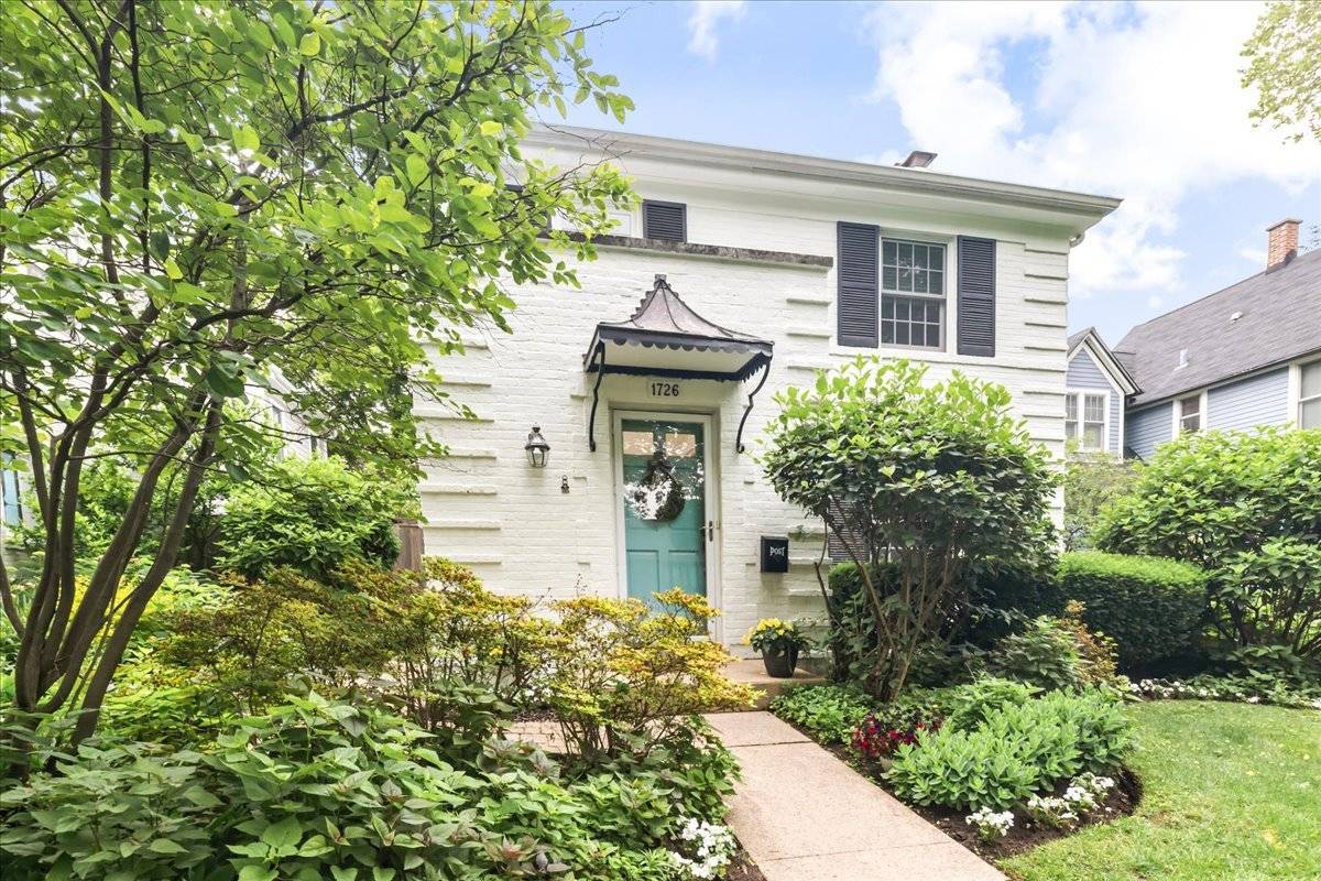 Wilmette, IL 60091,1726 Walnut AVE