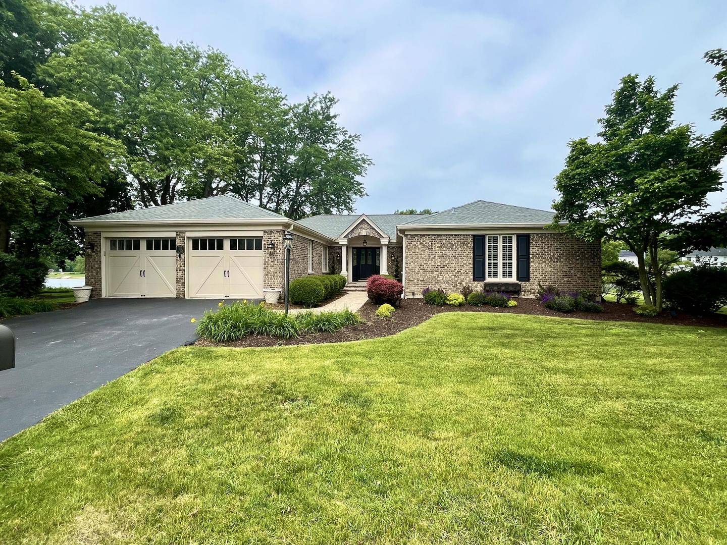 Barrington, IL 60010,1288 The Point ST