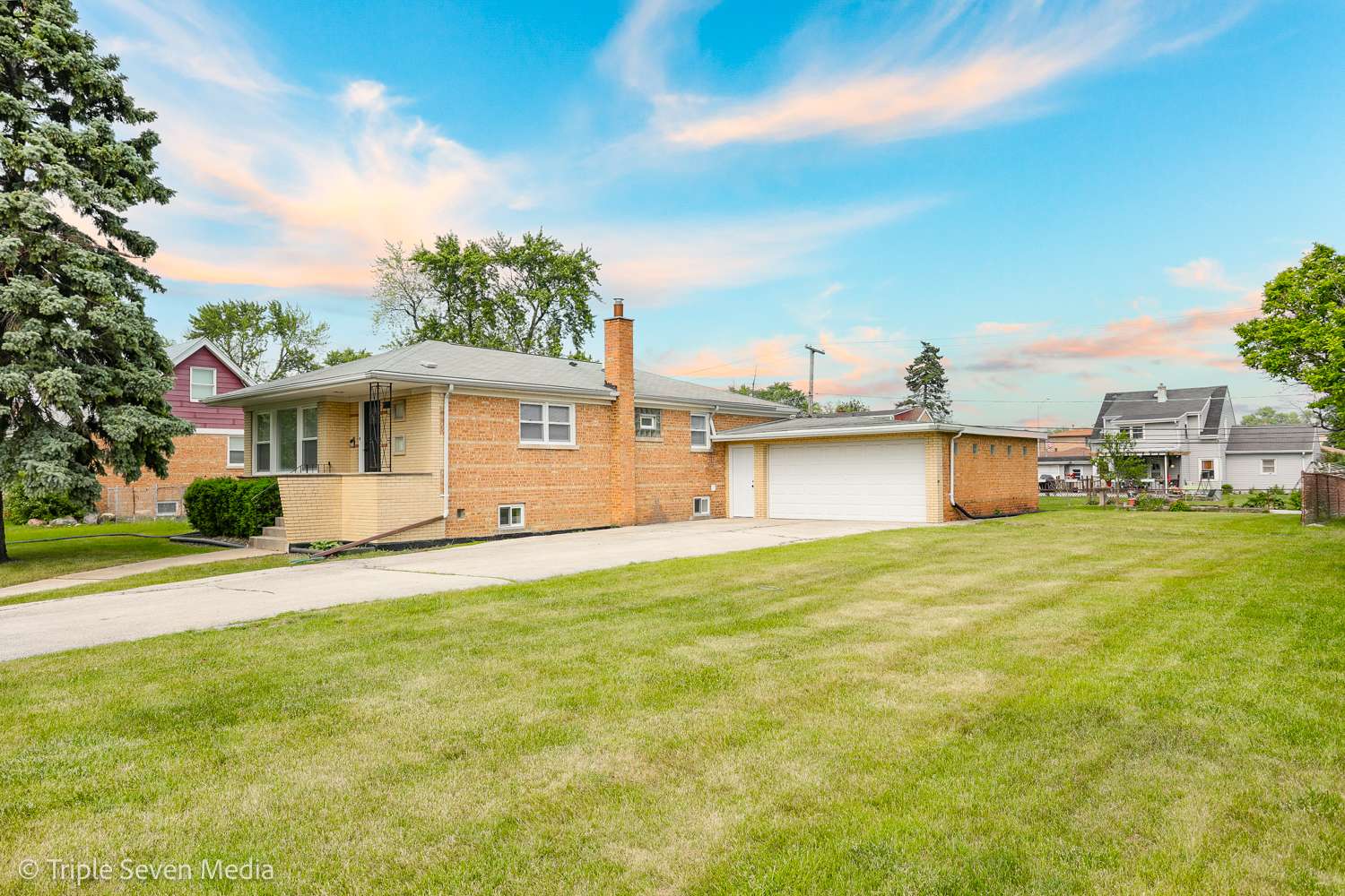 Burbank, IL 60459,7939 Neva AVE