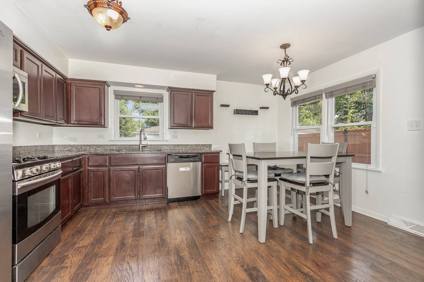 Midlothian, IL 60445,14915 Knox AVE