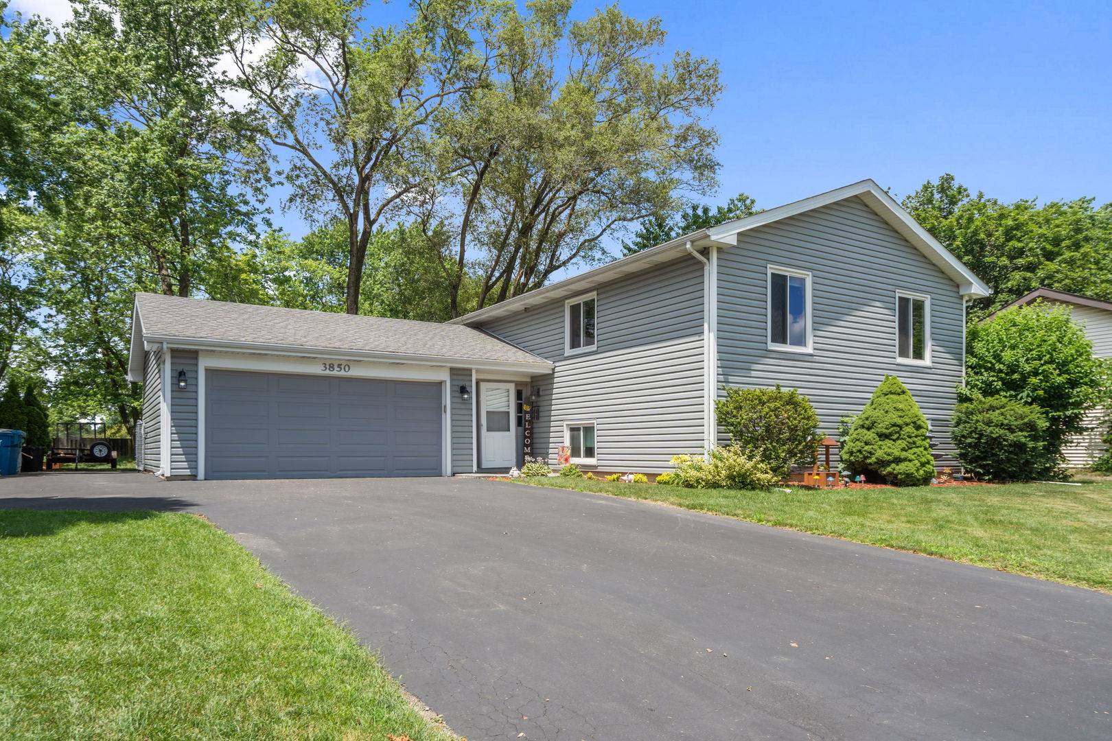 Hanover Park, IL 60133,3850 Seaview DR
