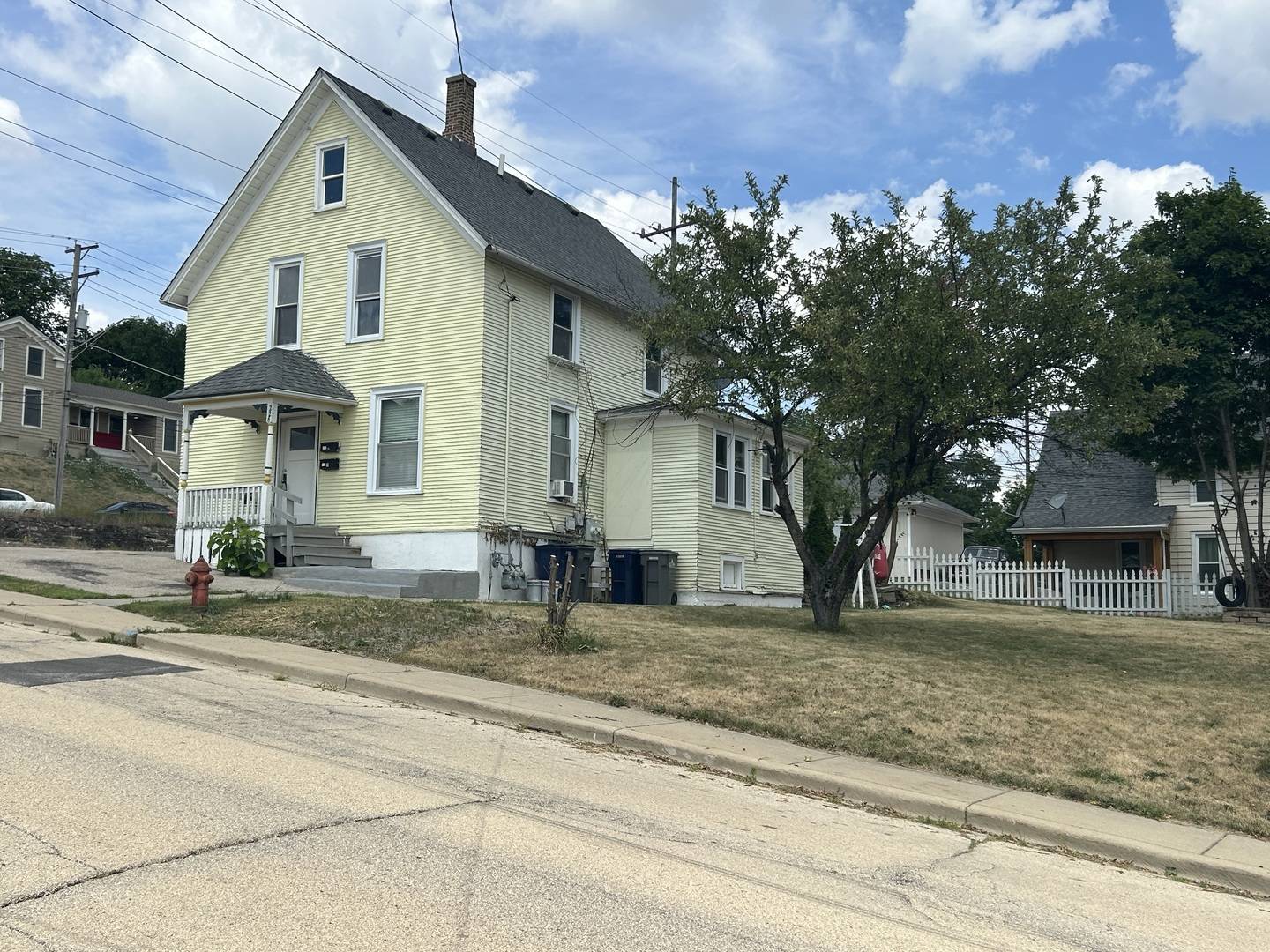 Elgin, IL 60123,226 Mountain ST