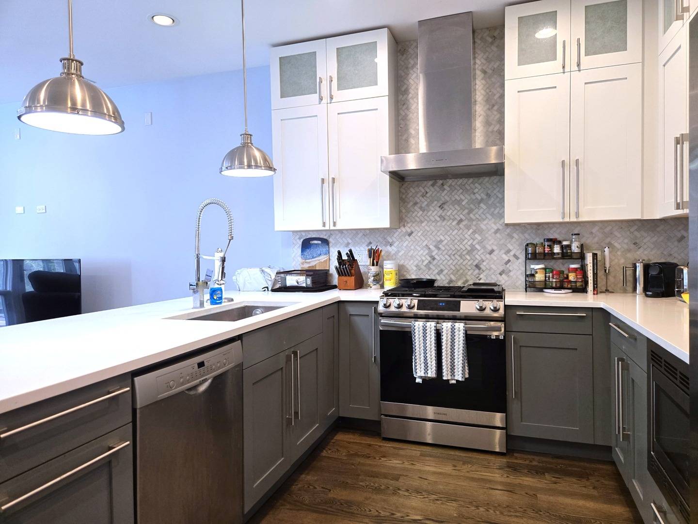 Chicago, IL 60614,2744 N Lincoln AVE #2