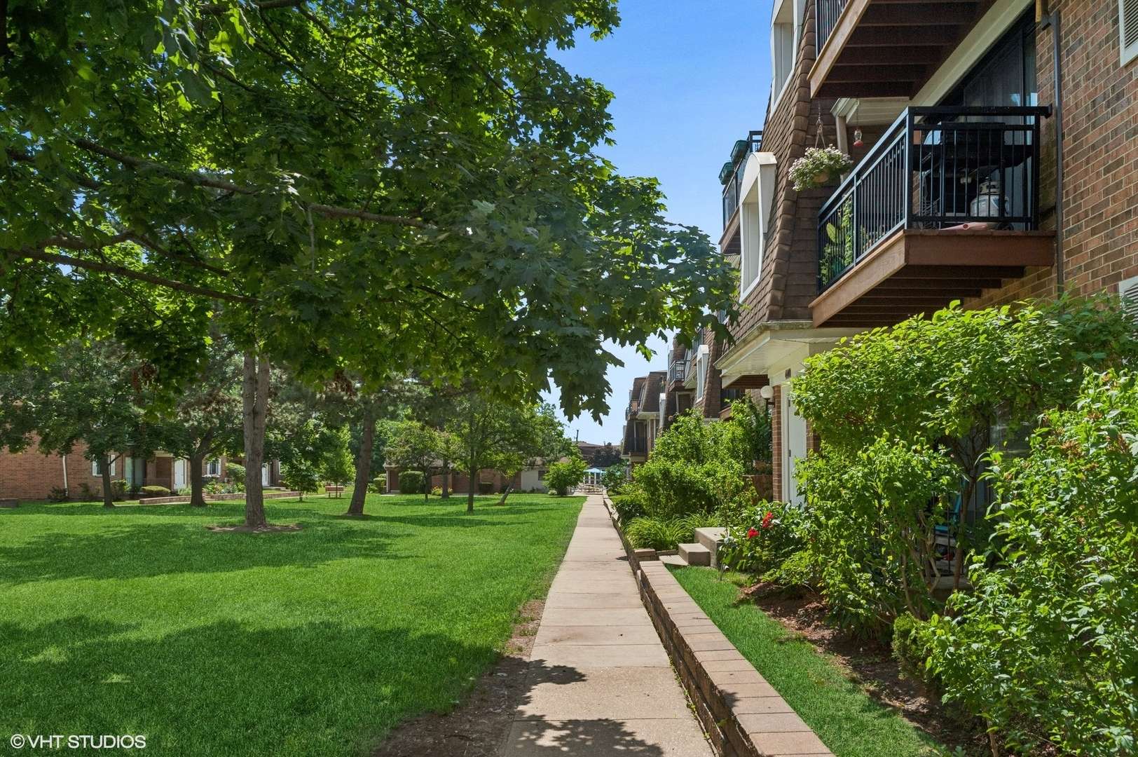 Glenview, IL 60025,4140 Cove LN #B