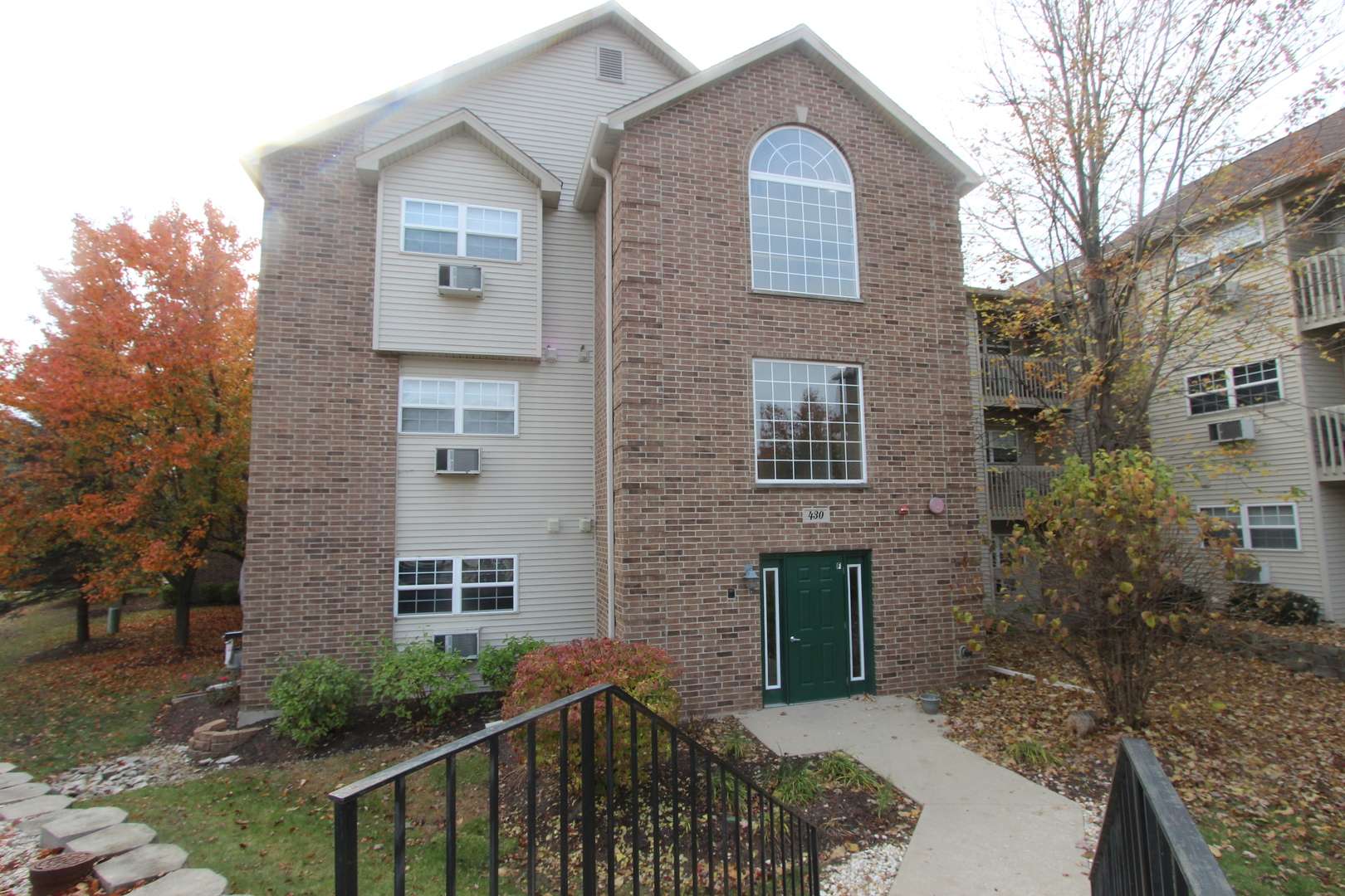 Richmond, IL 60071,430 Cunat BLVD #1C