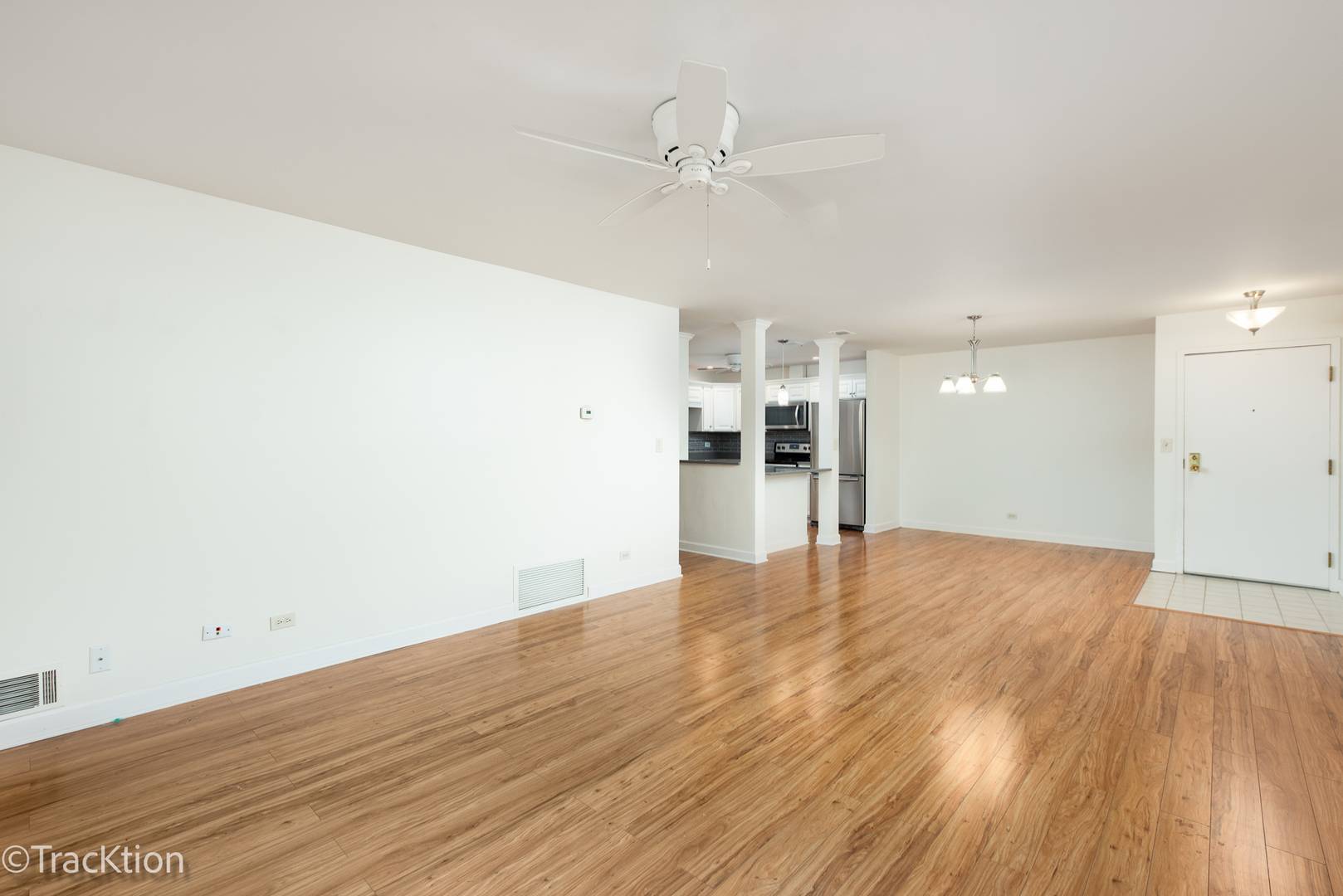 Darien, IL 60561,7515 Nantucket DR #202