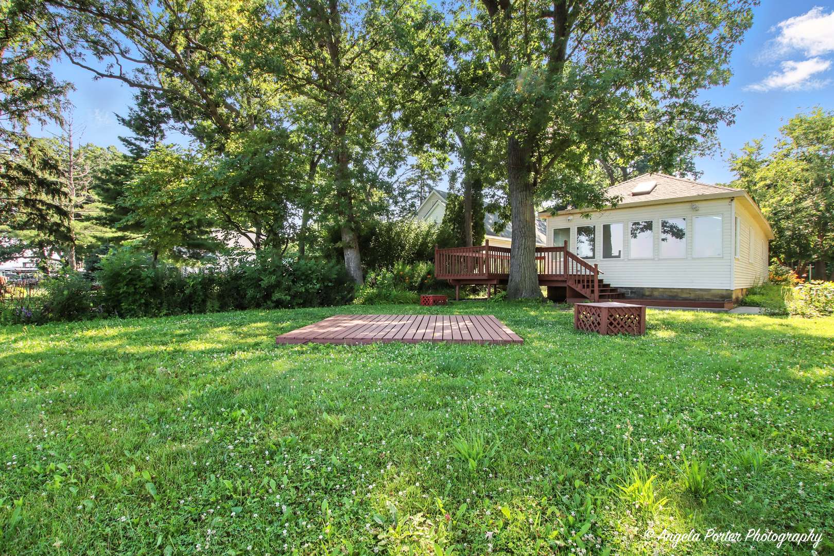 Mchenry, IL 60051,1803 N WOODLAWN PARK AVE