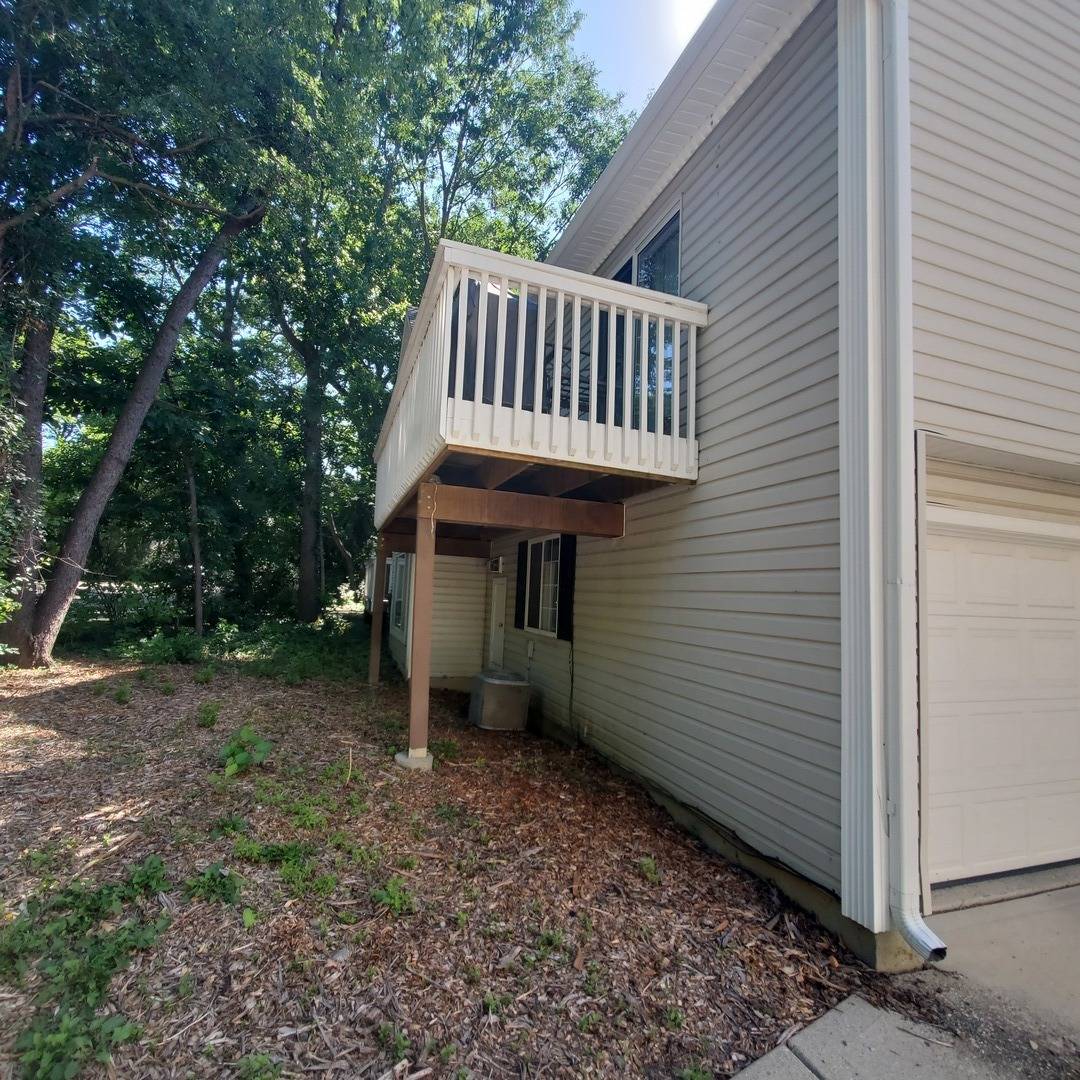 Round Lake, IL 60073,301 W Treehouse LN
