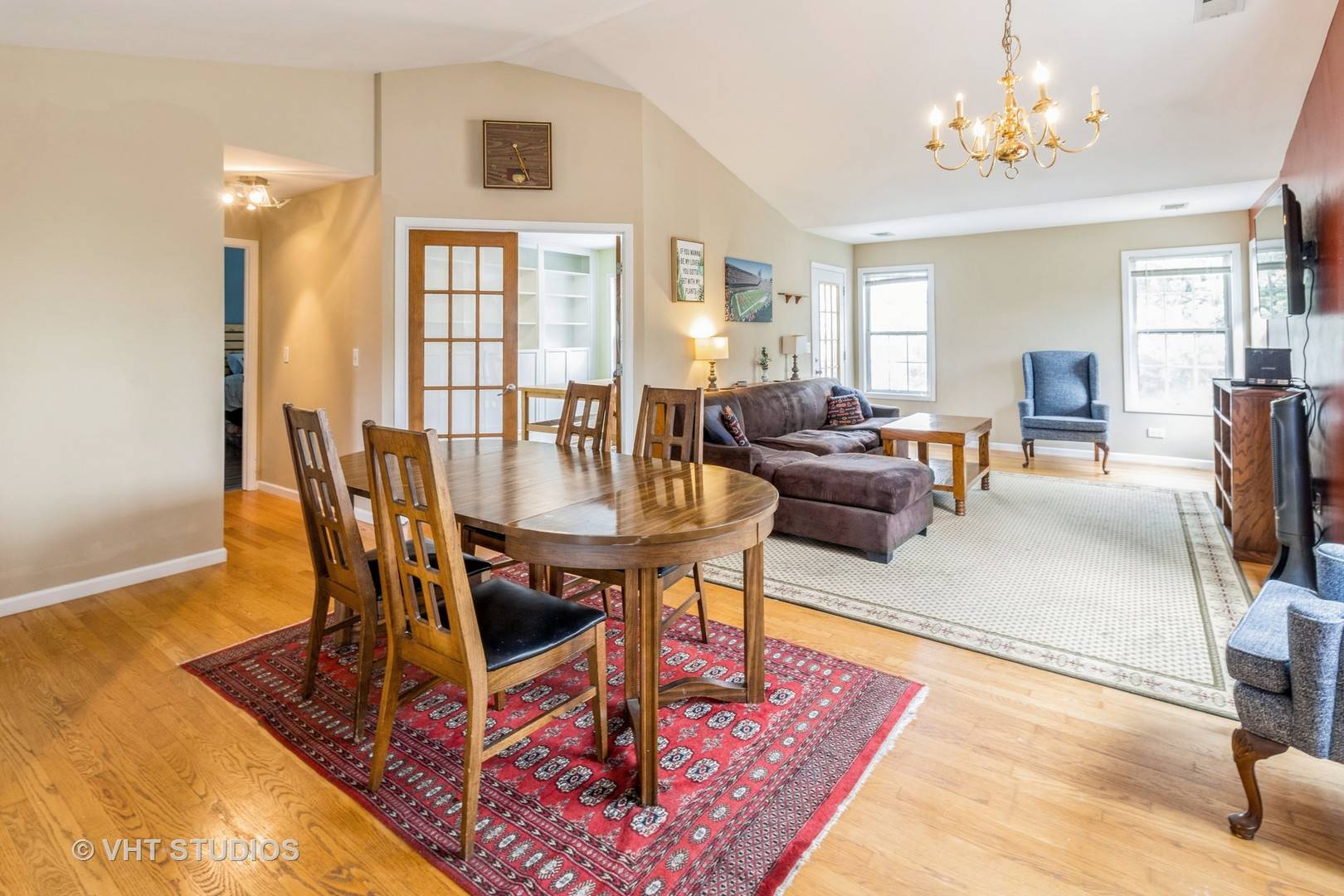 Schaumburg, IL 60193,200 Chesterfield CT #D
