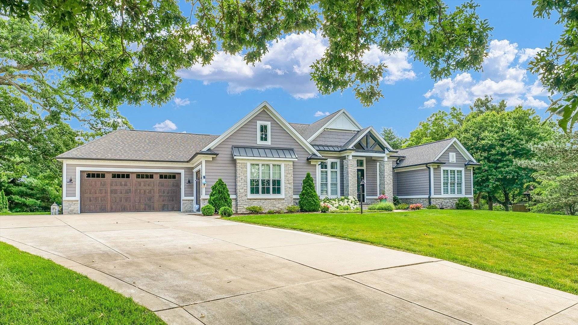 Mahomet, IL 61853,1311 Hickory Tree CT