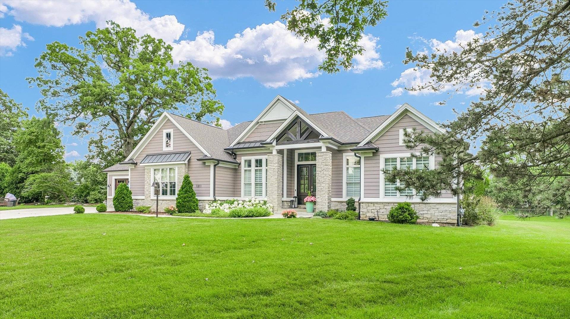 Mahomet, IL 61853,1311 Hickory Tree CT