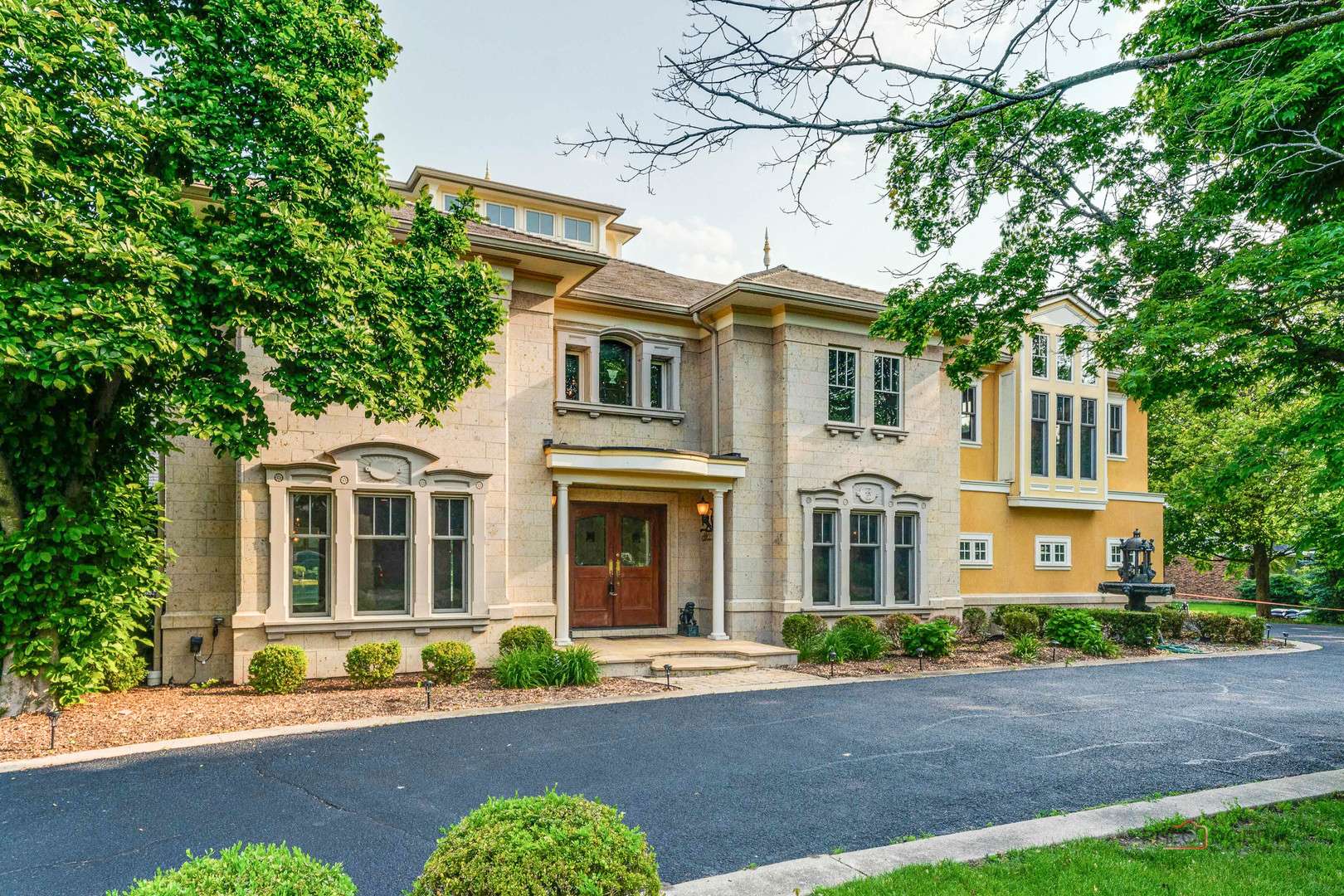 Long Grove, IL 60047,2426 LEXINGTON DR