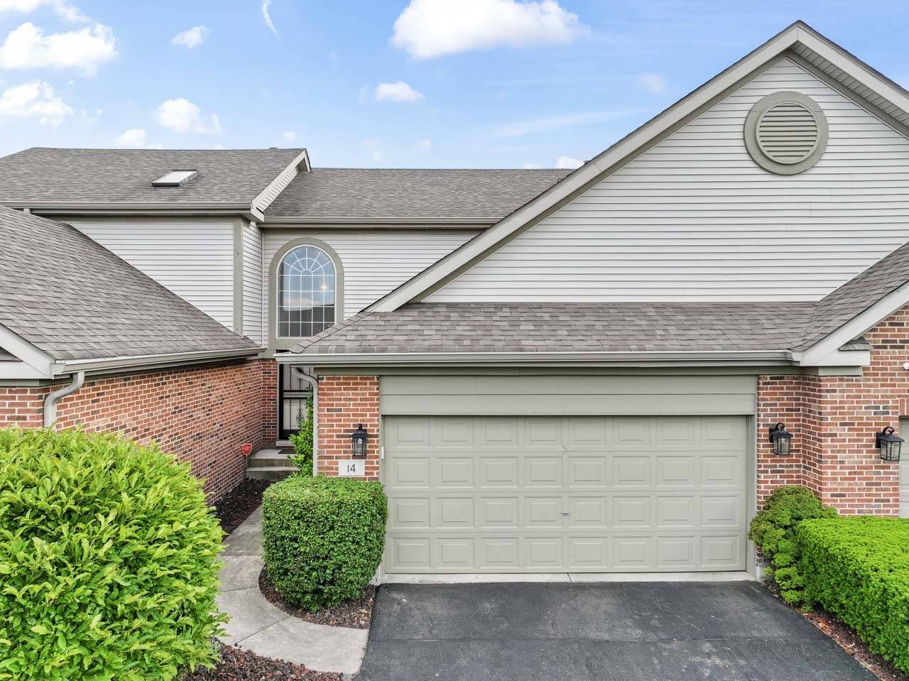 Tinley Park, IL 60477,14 Corinth CT