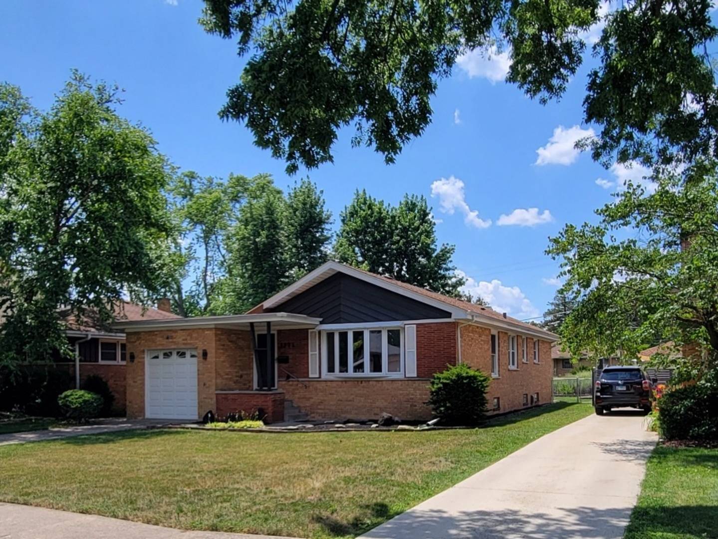 La Grange Park, IL 60526,1234 Community DR