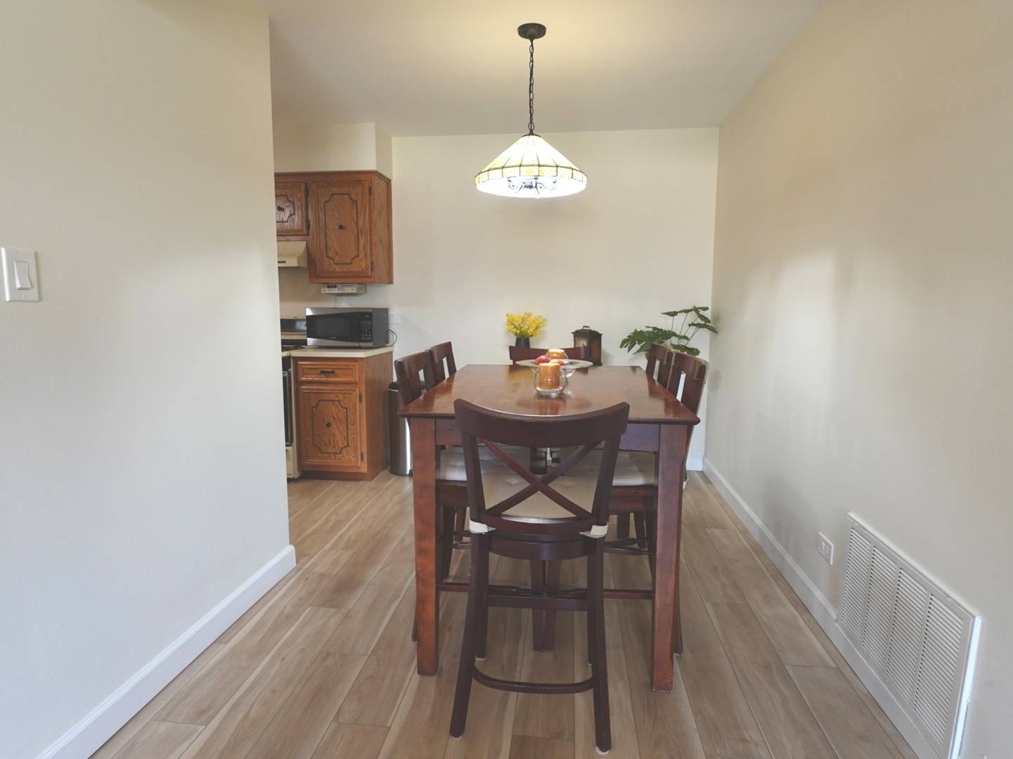 Oak Lawn, IL 60453,4917 W 109th ST W #202