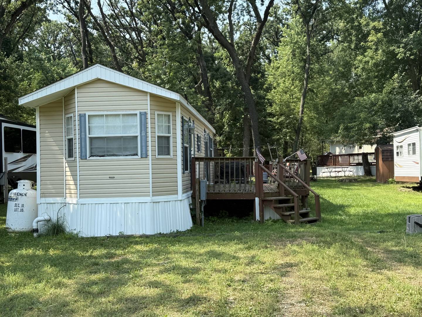 Sublette, IL 61367,10-116 Woodhaven Lakes